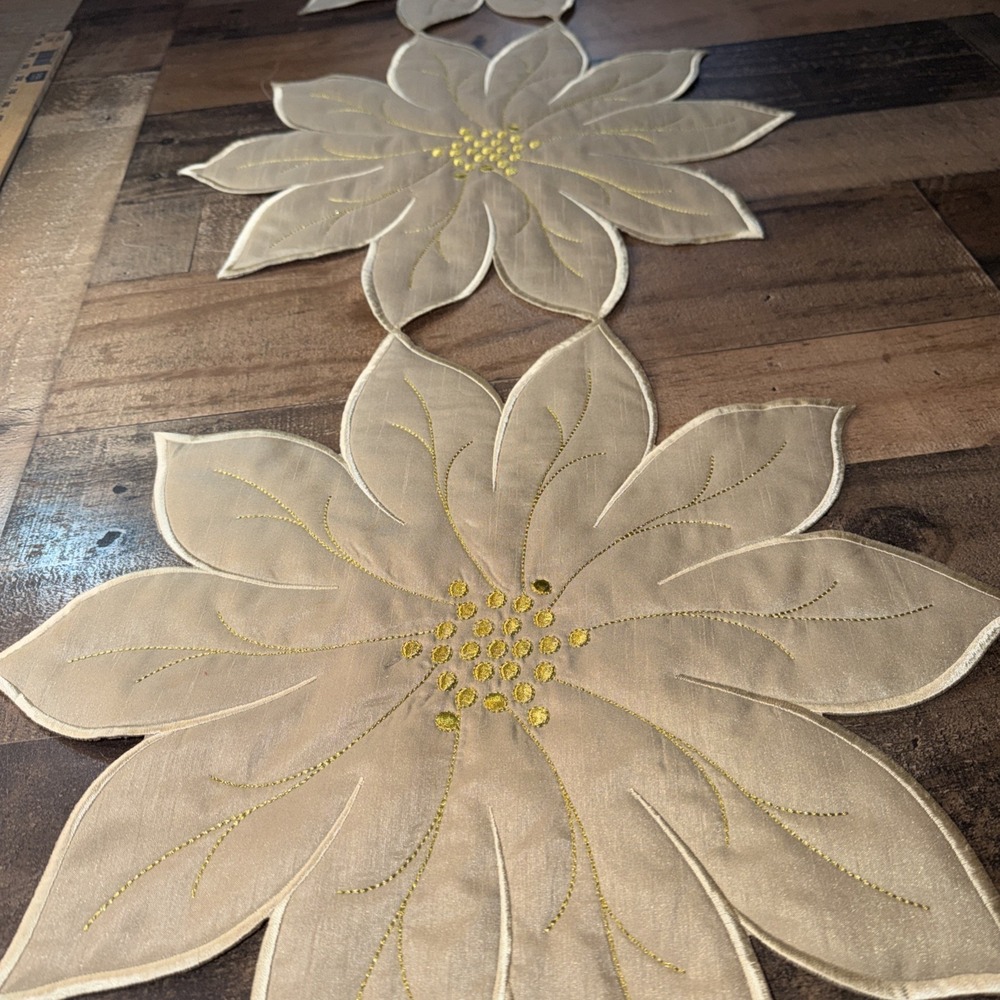 Bella Luxe Ivory Linen Poinsettia Christmas Table Runner 50x17 Gold Embroidered - Picture 2 of 10
